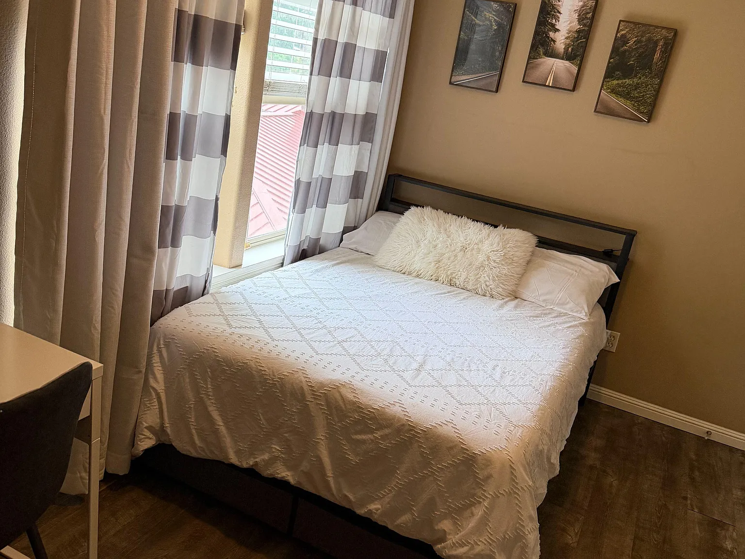 1 bed, 1.0 bath, 1000 sqft, $1,373 — Photo 3