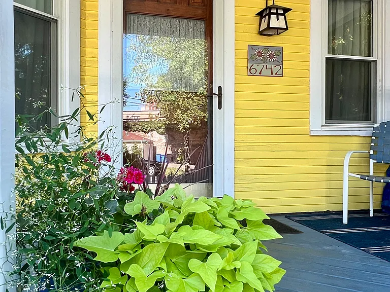 Detail of porch with storm door