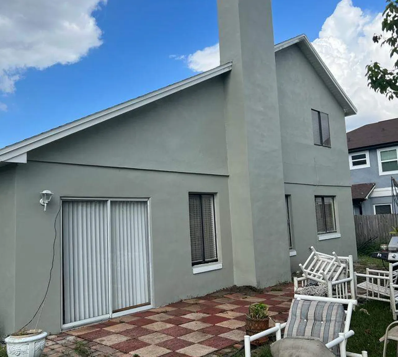 3 bed, 2.5 bath, 1573 sqft, $2,300 — Photo 1