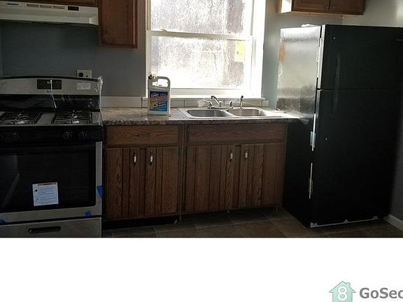 3rd image of 15128 Western Ave