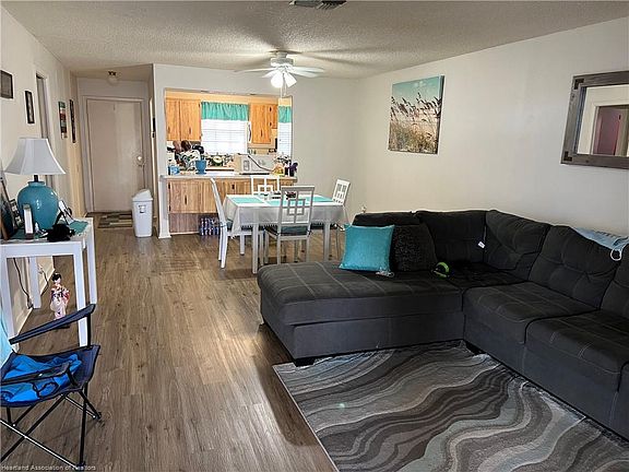 5th image of 4510-4512 Mercado Dr