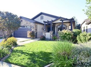 219 E Rio Colinas Dr, Meridian, ID 83646