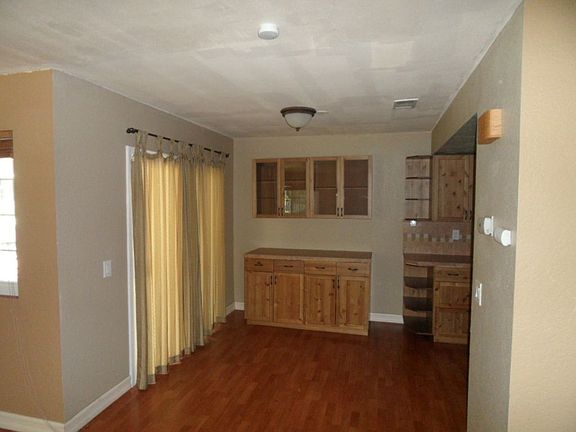 2nd image of 2241 Fern A Ave