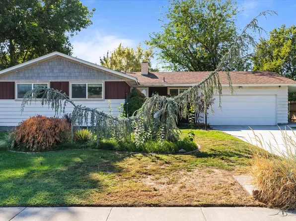 211 Wright Ave, Richland, WA 99352