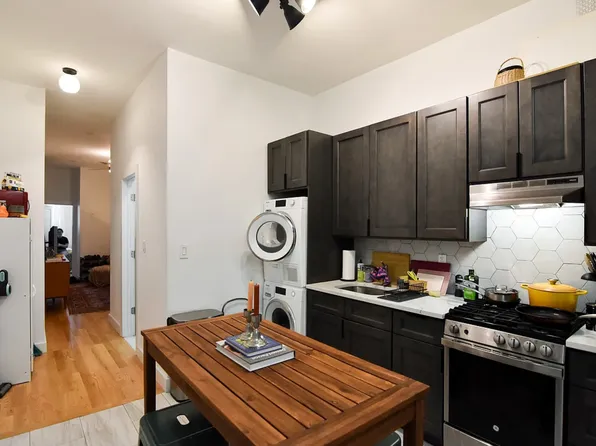 955 Grand Street 1L image 2 of 13