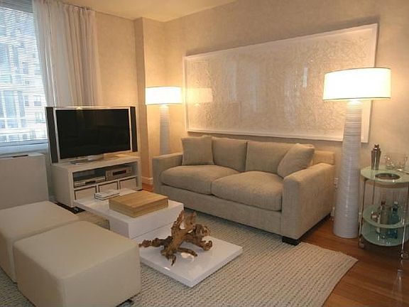 2nd image of 320 W 38th St APT 2129