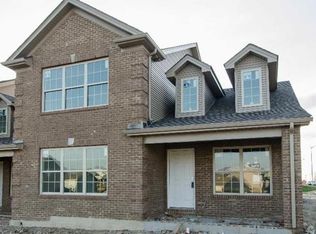 701 Newtown Springs Dr, Lexington, KY 40511