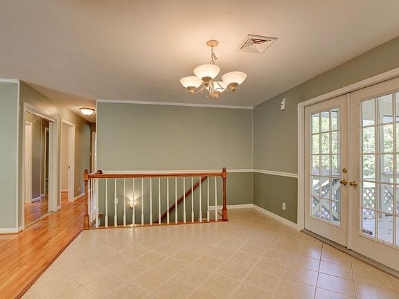 4th image of 2379 Old Ashland City Rd