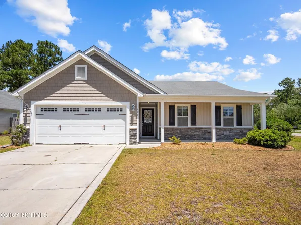 400 Blue Pennant Court, Sneads Ferry, NC 28460