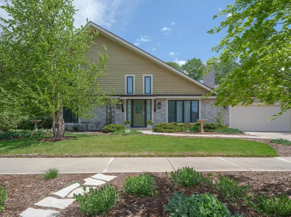 2318 Telemark Ln NW, Rochester, MN 55901