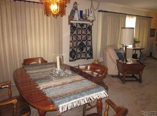 524 Ashmont Rd, Madison, SD 57042