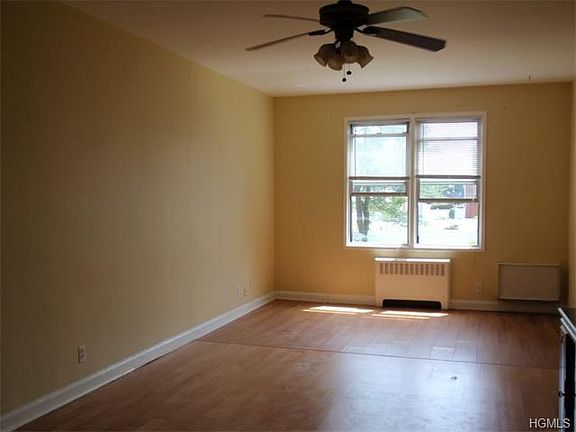 3rd image of 836 Palisade Ave APT C