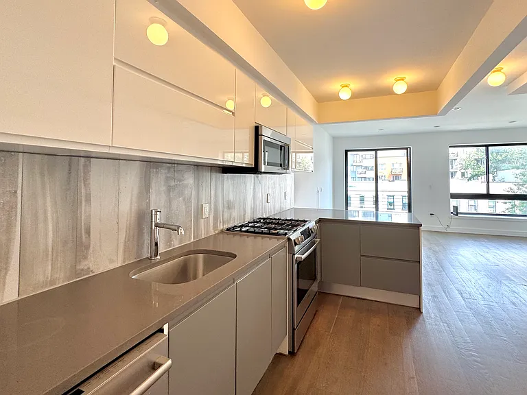 56 Vernon Ave #4 — Photo 1