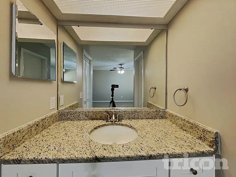 10672 Parliament Pl — Photo 9