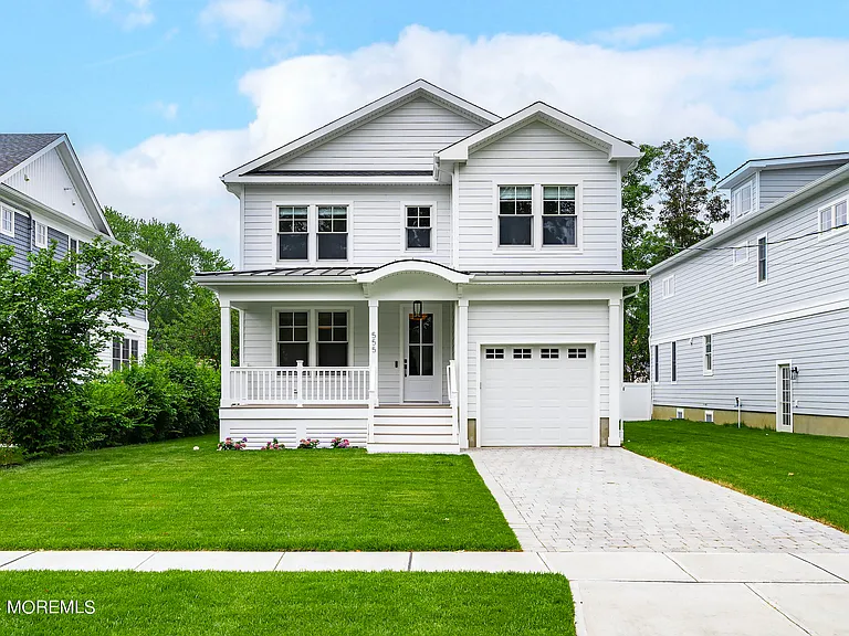 555 Sussex Ave — Photo 1