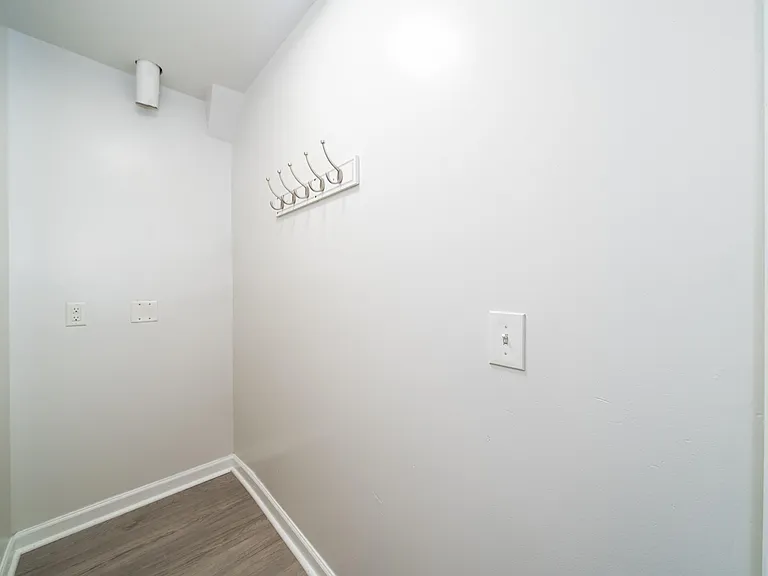 365 Claremont Ave — Photo 5