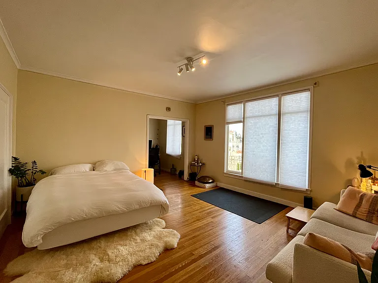 3555 Broderick St #303 — Photo 4