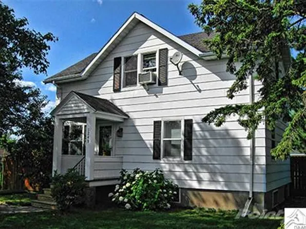 1249 E Madison St, Ely, MN 55731