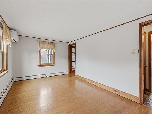 5th image of 24-26 Watt Rd