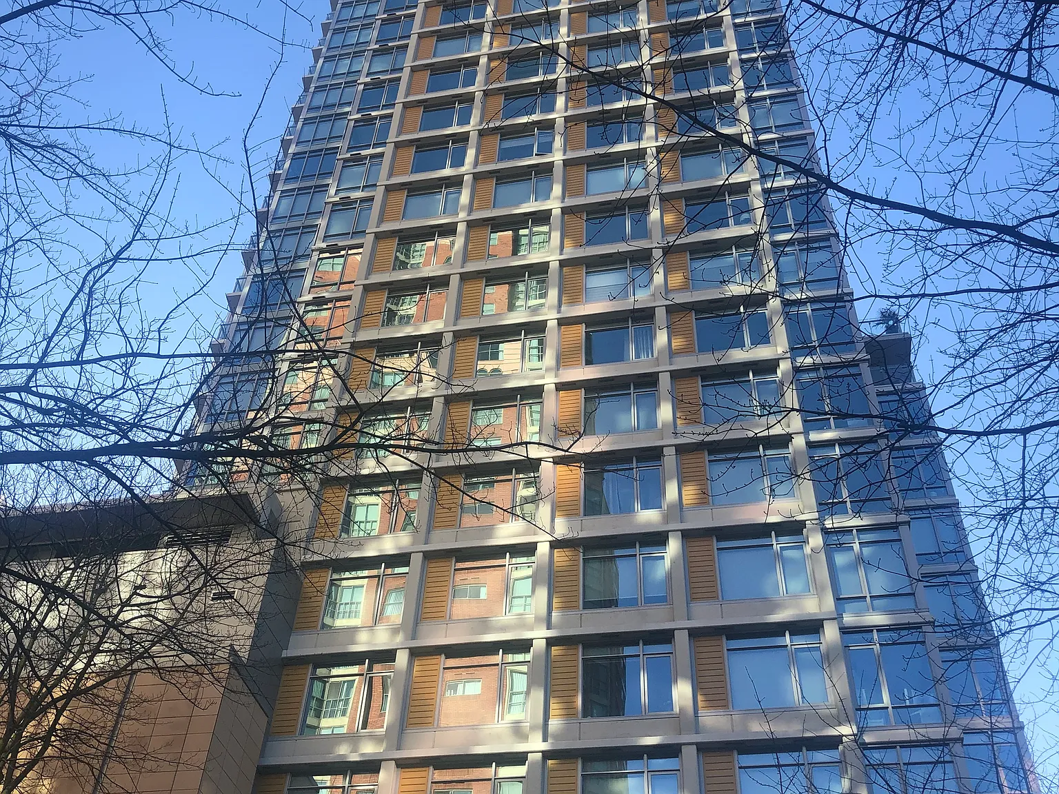 Studio, 577 sqft, $2,295 — Photo 1