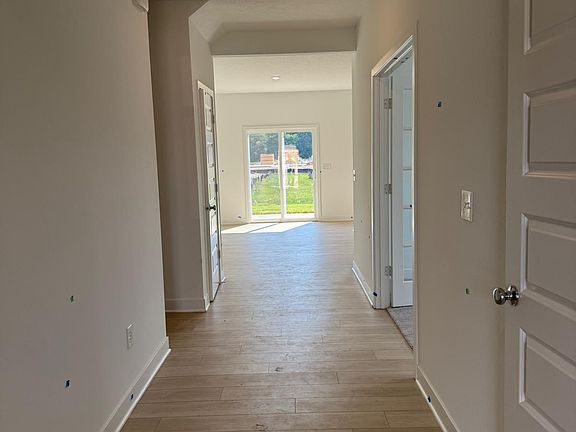 3rd image of 4217 Mendocino Blvd