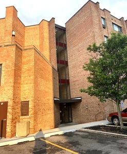 5348 N Cumberland Ave APT 204, Chicago, IL, 60656