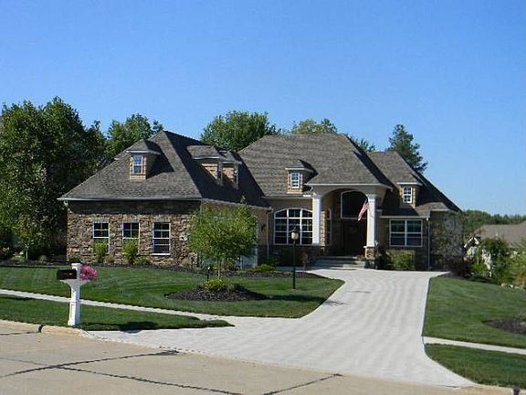 2nd image of 5428 Hedgebrook Dr