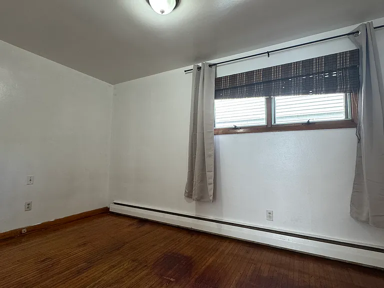 18 Tuxedo Pl #1 — Photo 7