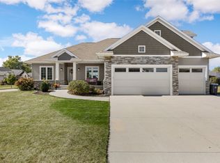 6524 Michael Dr NE, Cedar Rapids, IA 52411