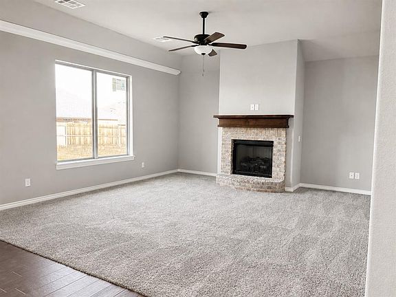 3rd image of 2804 Cedar Ridge Dr