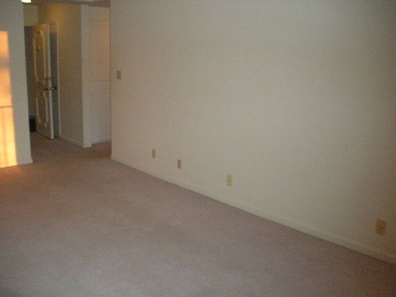 5th image of 850 Sunset Ave