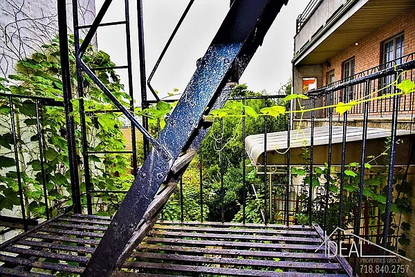 Rented by Ideal Properties Group | media 26