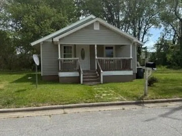 3110 Henry St, Greensboro, NC 27405