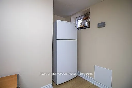 37 Albacore Cres #BASEMENT — Photo 9