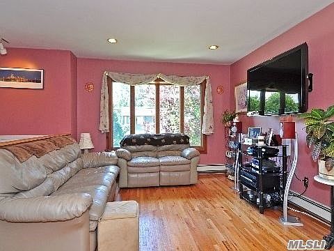 5th image of 805 Stanley St