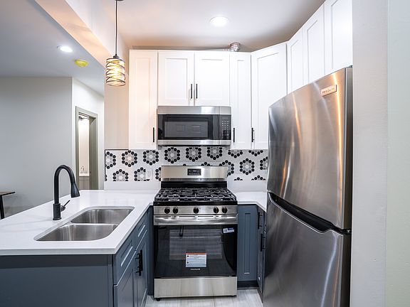 5th image of 7948 S Evans Ave #9