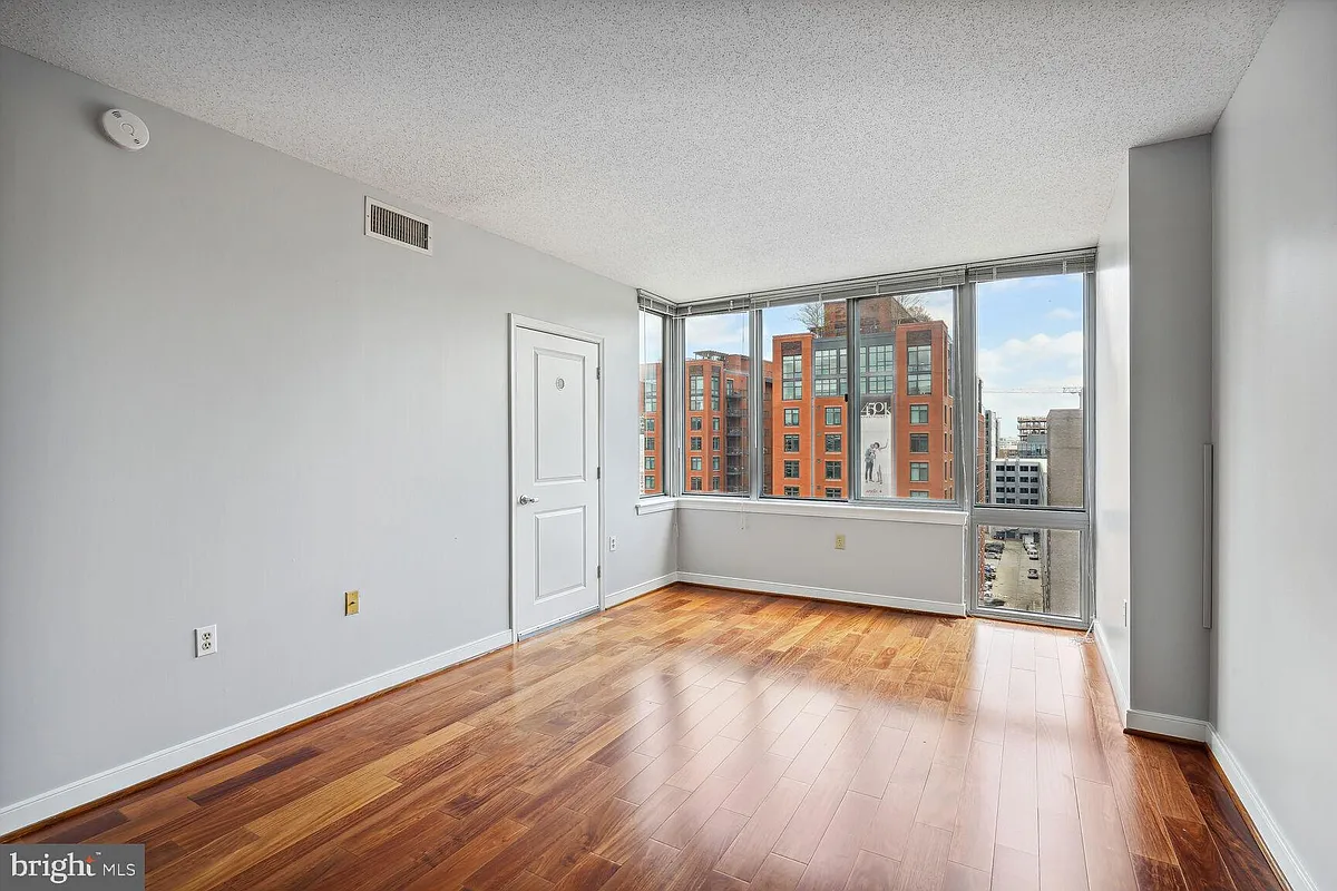 Building Photo - 555 Massachusetts Ave NW #1110