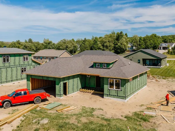 11541 S Sunset Dr Lot 36, Empire, MI 49630