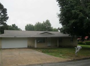 2001 S 17th St, Rogers, AR 72758