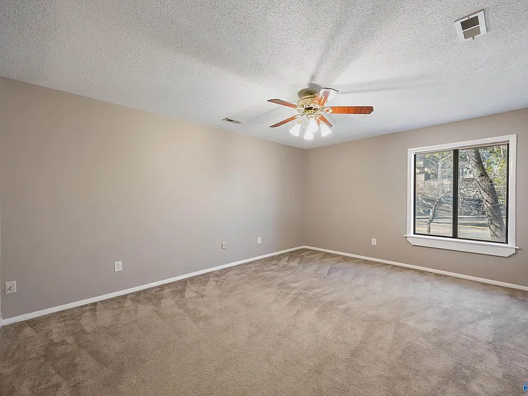 1320 Julia St NW — Photo 14