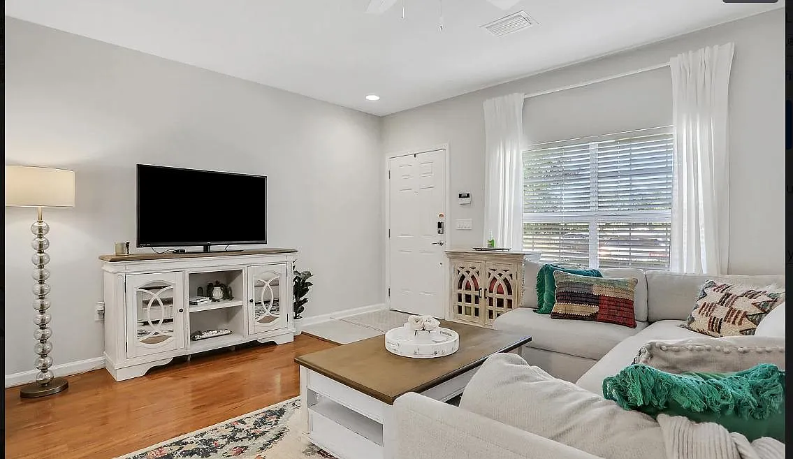 Building Photo - 8109 Summer Bay Ct