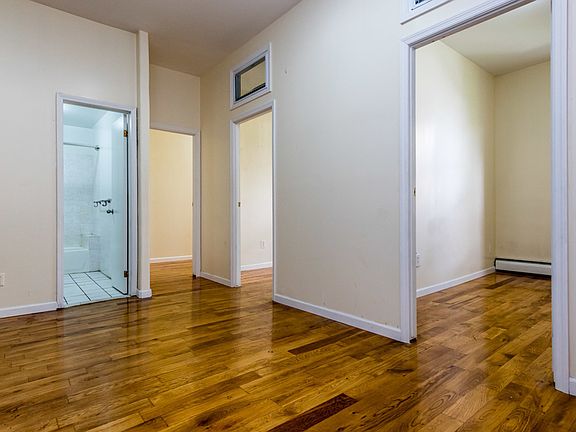 5th image of 229 Jefferson St #3E
