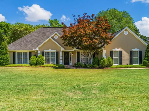 111 Prestwick Dr, Lagrange, GA 30241