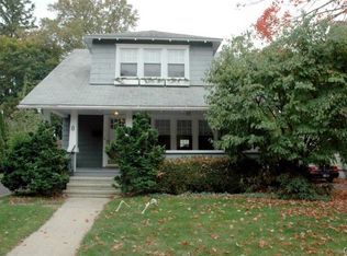 8 Melbourne Rd, Norwalk, CT 06851