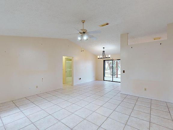 3rd image of 1041 SW Aswan Ave