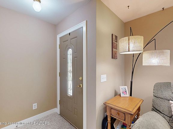 2nd image of 2406 Lyman Dr