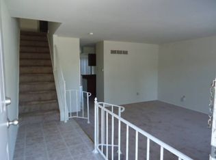 8680 Brittany Town Pl, Hazelwood, MO 63042