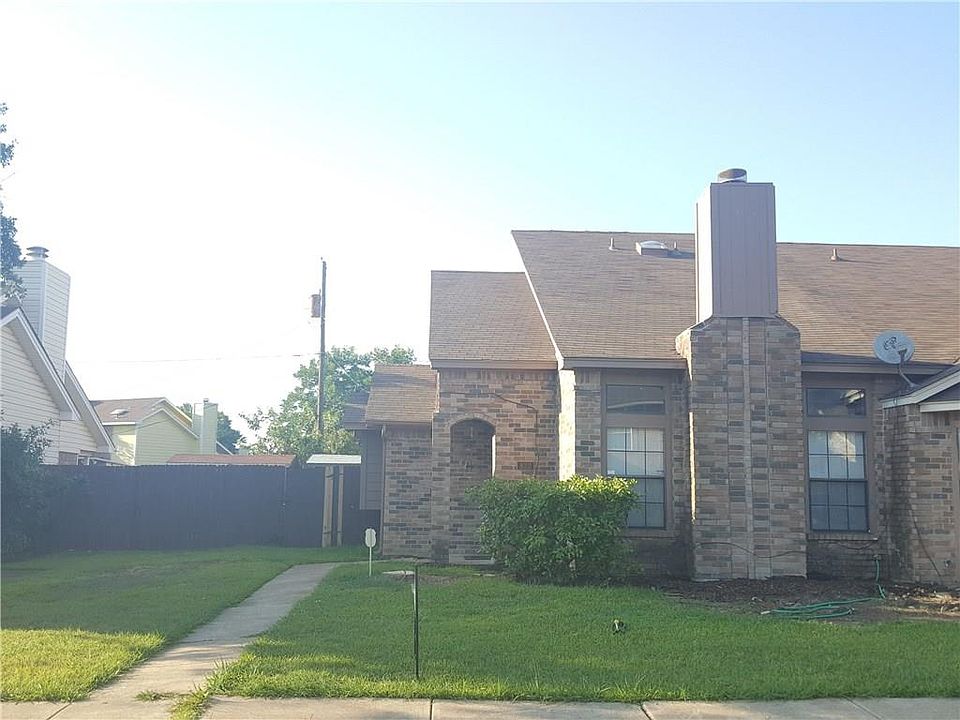 1st image of 833 Brockden Dr