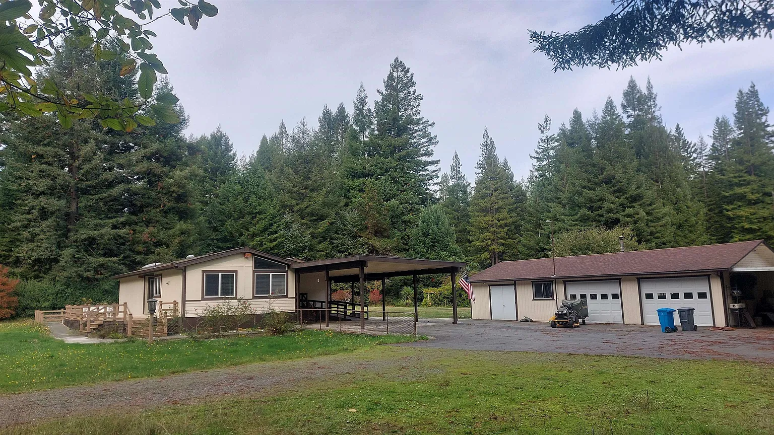 4611 Us Highway 101 N photo 1