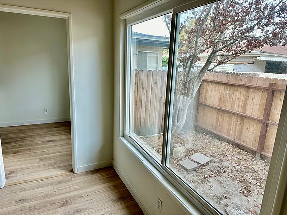4th image of 3790 S Bronson Ave